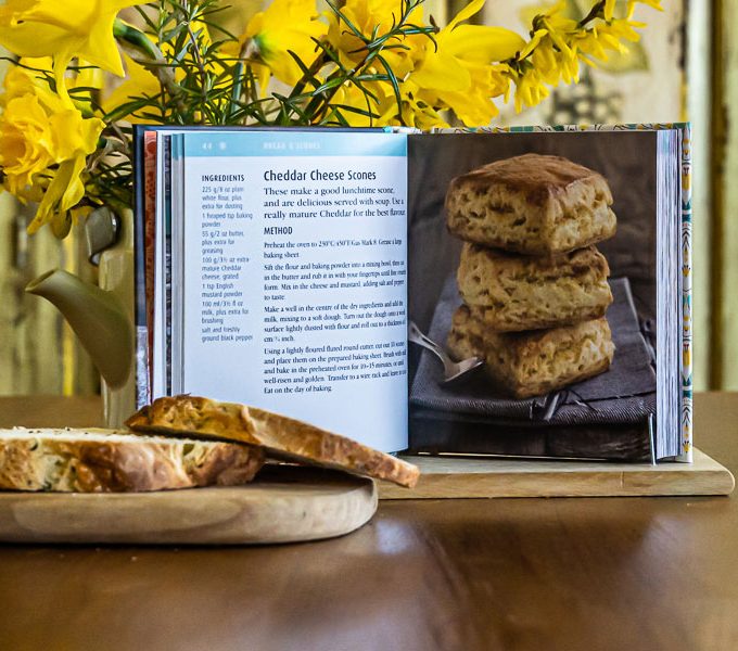 The Irish Granny's Pocket Book of Bread and Baking