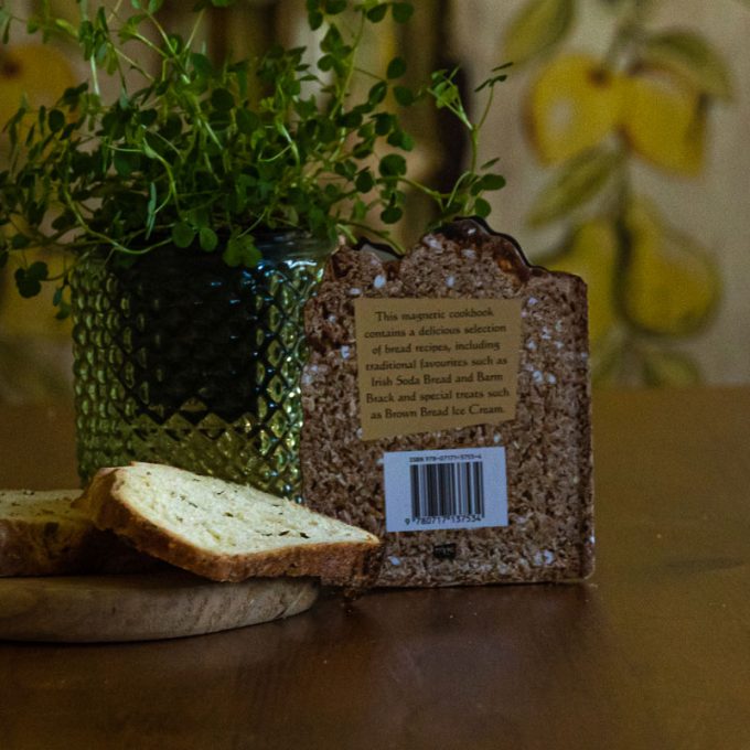 Irish Bread Recipes Magnetic Book