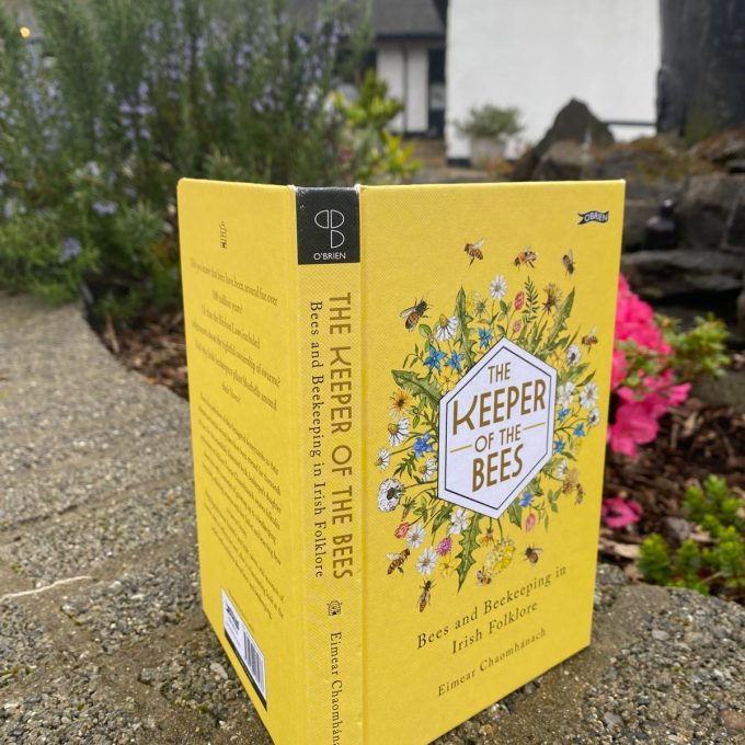 The Keeper of the Bees By Eimear Chaomhánach